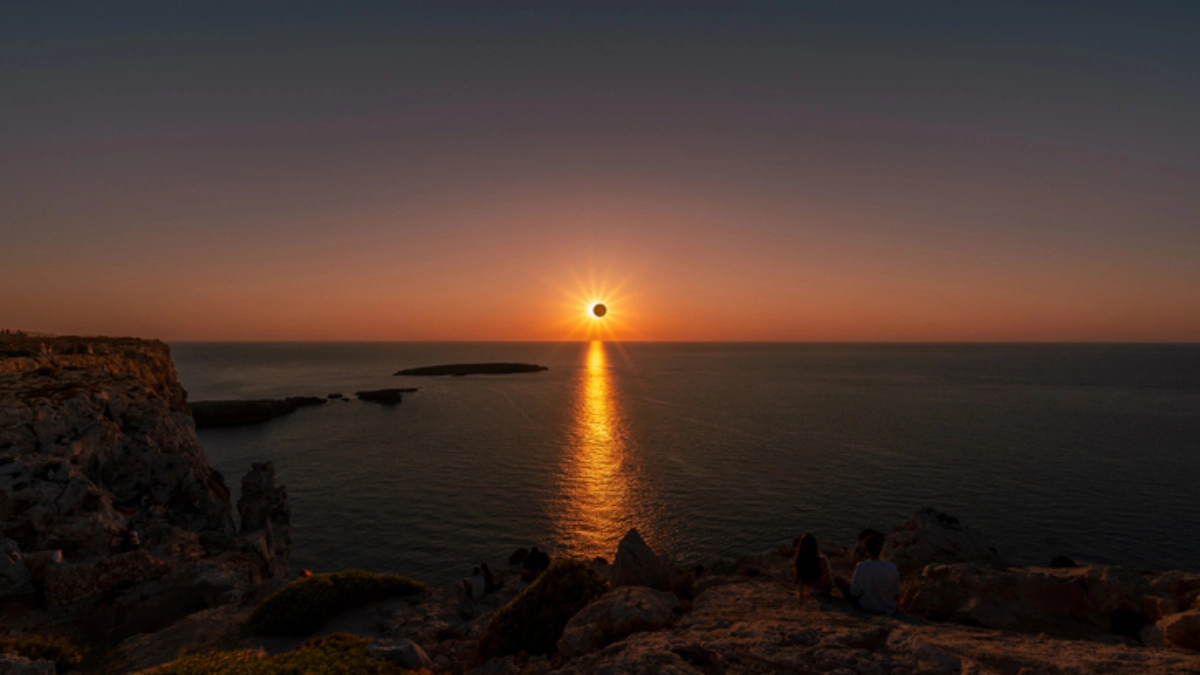 an image of solar eclipse