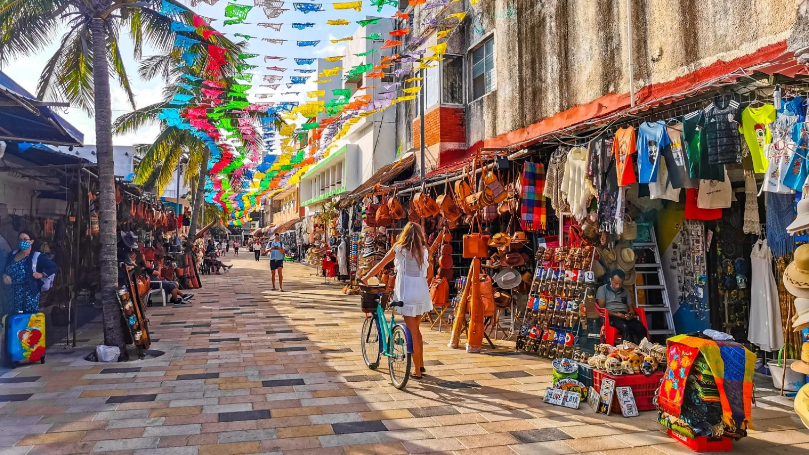 La Quinta Avenida street road walk Playa del Carmen Mexico
